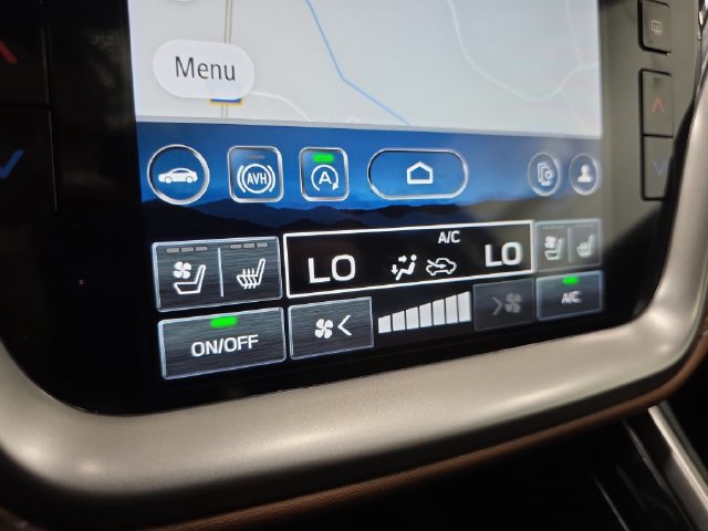 Used 2024 Subaru Outback Touring AWD/4WD image 23