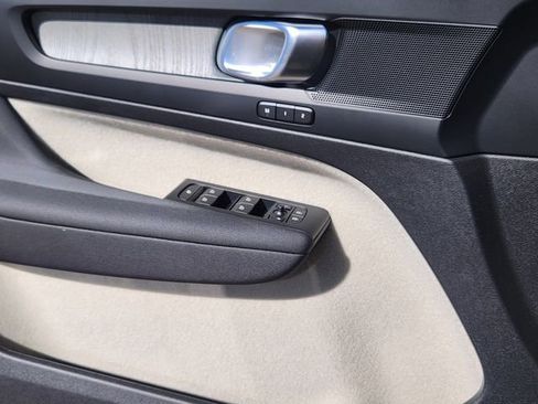 New 2026 Volvo XC40 B5 Plus w/ Protection Package Premier image 9