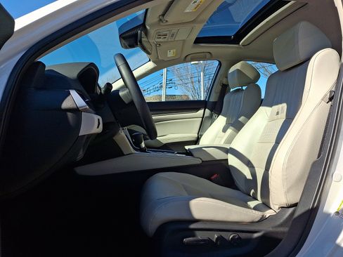 Certified 2018 Honda Accord EX-L image 16