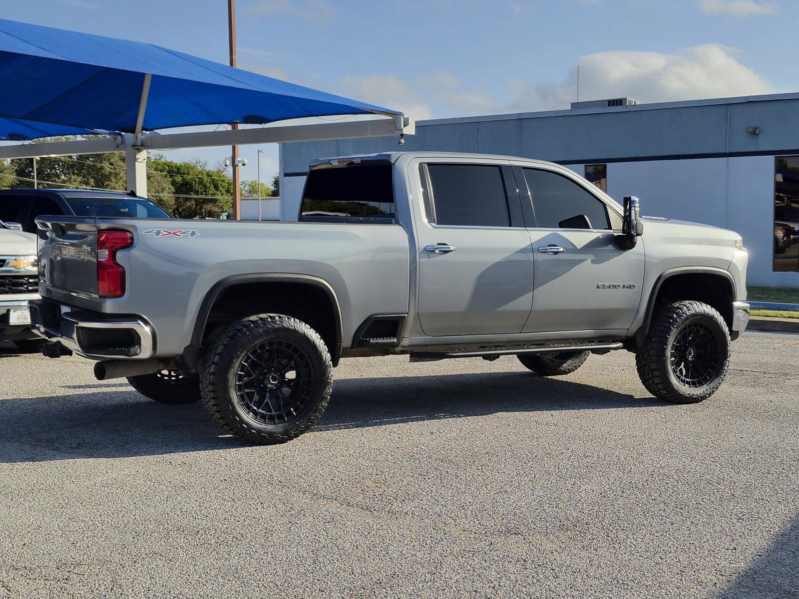 Used 2024 Chevrolet Silverado 2500 LTZ AWD/4WD image 6
