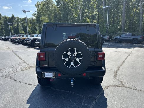 Used 2021 Jeep Wrangler Unlimited Rubicon AWD/4WD image 8
