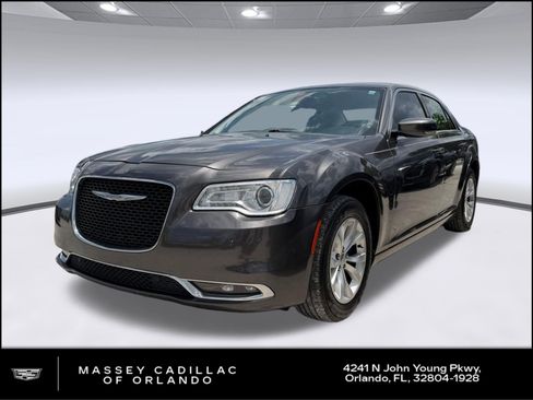 Used 2015 Chrysler 300 Limited w/ 300 Premium Group RWD image 1