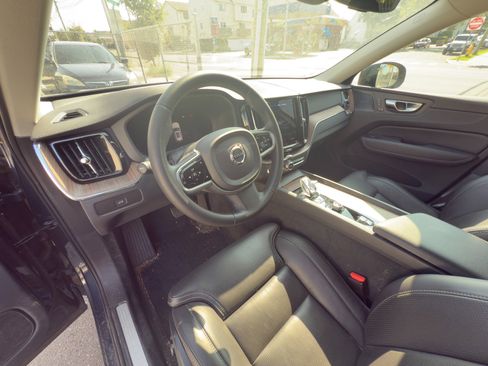 Certified 2023 Volvo XC60 B6 Ultimate image 20