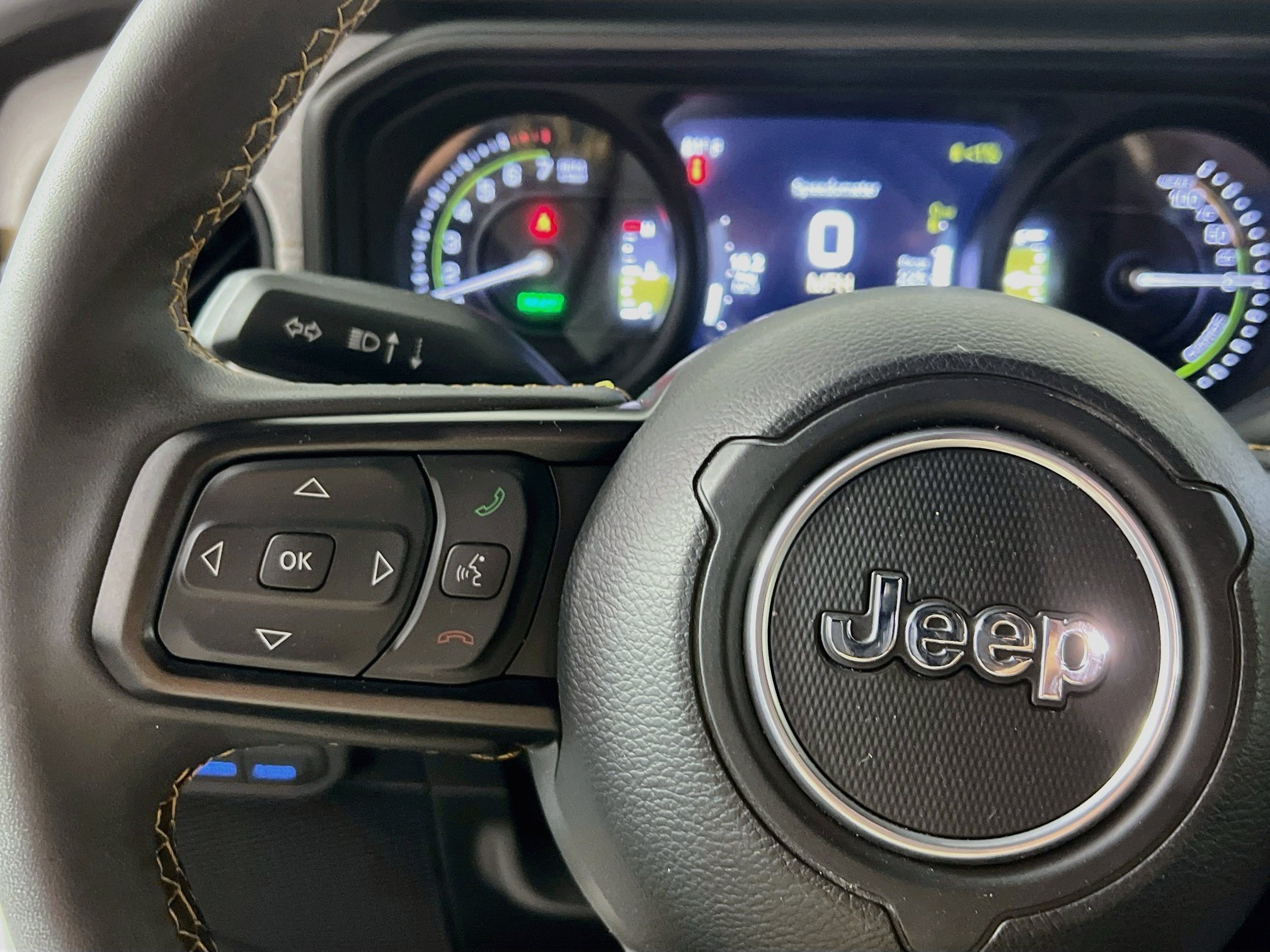 Used 2024 Jeep Wrangler Unlimited AWD/4WD image 17