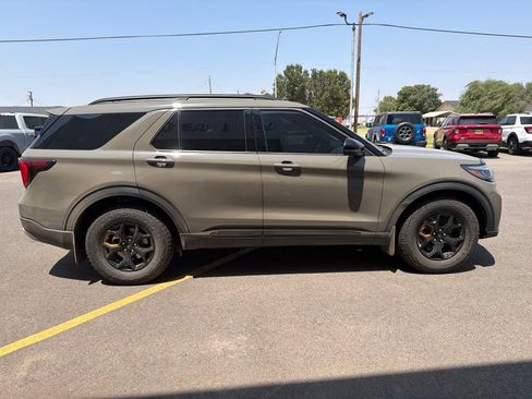 Used 2026 Ford Explorer Tremor AWD/4WD image 6