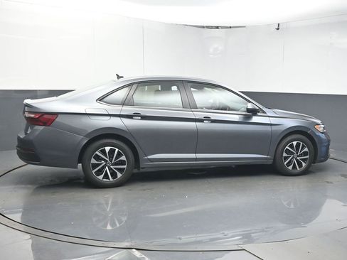 Used 2024 Volkswagen Jetta S image 8