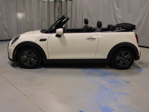 Certified 2022 MINI Cooper S w/ Driver Assistance Package image 9