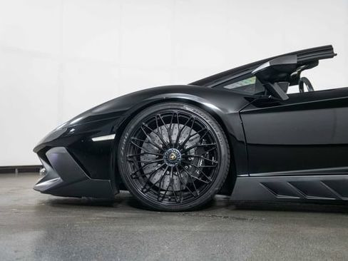 Used 2017 Lamborghini Aventador LP 750-4 Superveloce AWD/4WD image 12