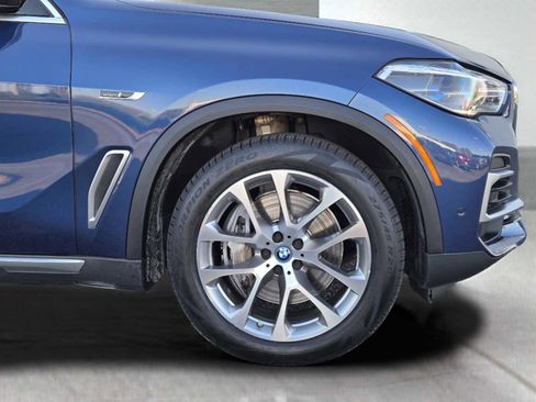 Used 2023 BMW X5 xDrive45e w/ Executive Package image 11