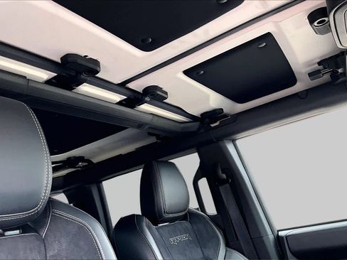 Used 2025 Ford Bronco Raptor AWD/4WD image 18