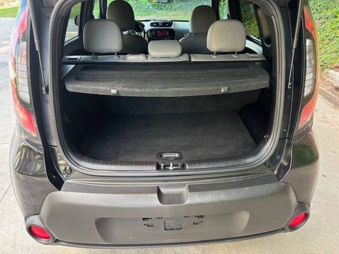 Used 2015 Kia Soul + FWD image 9
