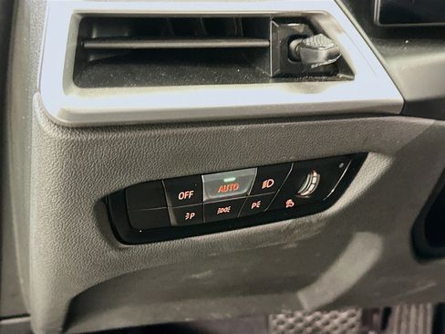 Used 2025 BMW 330i xDrive Sedan image 17