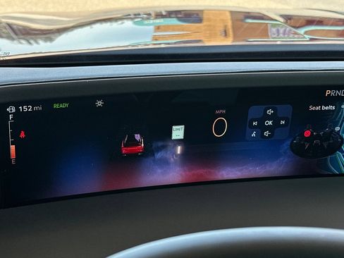 New 2026 Lincoln Nautilus Premier AWD/4WD image 24