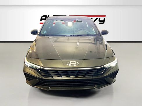 Used 2026 Hyundai Elantra Sport w/ Cargo Package FWD image 2