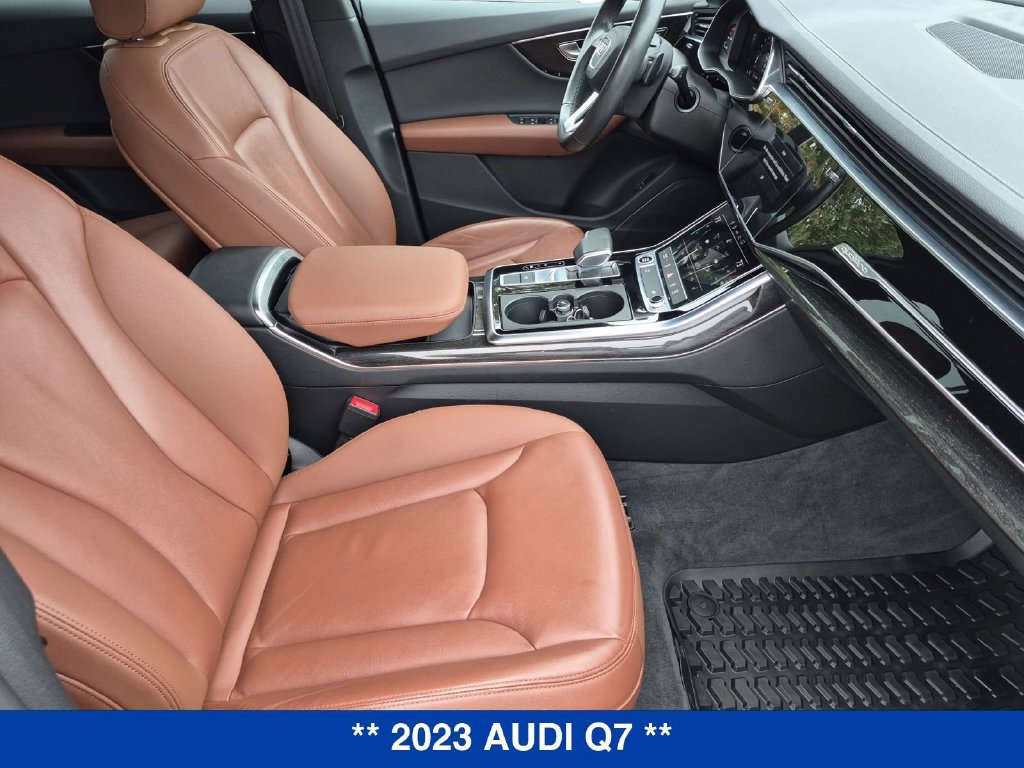 Used 2023 Audi Q7 2.0T Premium w/ Convenience Package AWD/4WD image 30
