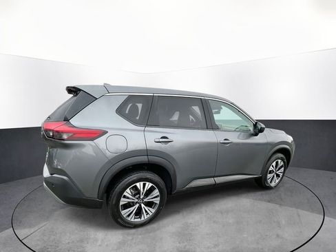 Used 2023 Nissan Rogue SV image 7