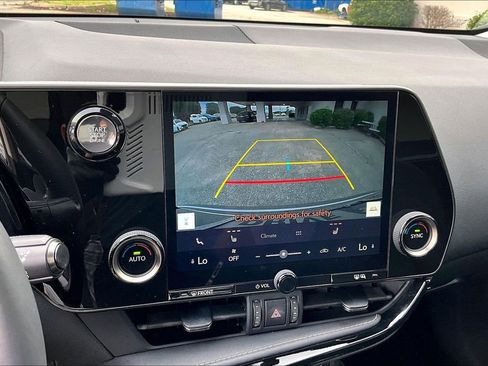 Used 2023 Lexus NX 250 FWD w/ Towing Package (2000 Lbs) image 21