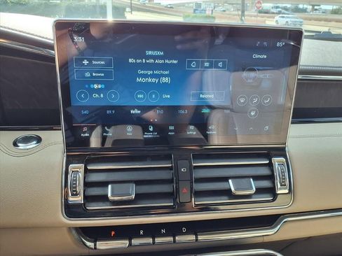 Used 2022 Lincoln Navigator L Reserve AWD/4WD image 20