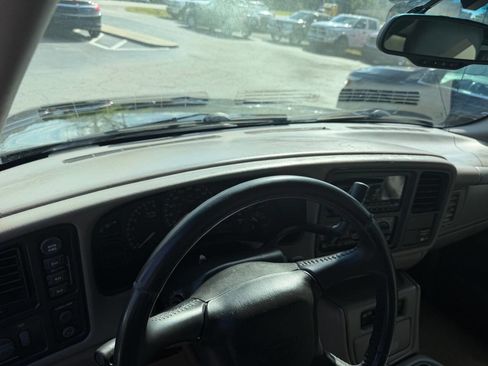 Used 2002 Chevrolet Silverado 1500 LT w/ Off-Road Pkg AWD/4WD image 12