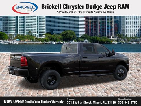 New 2026 RAM 3500 Laramie AWD/4WD image 4