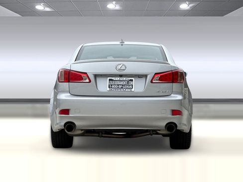 Used 2011 Lexus IS 250 w/ F-Sport Pkg w/Summer Tires RWD image 9