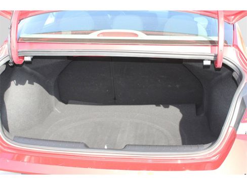 Used 2025 Hyundai Elantra SEL image 19