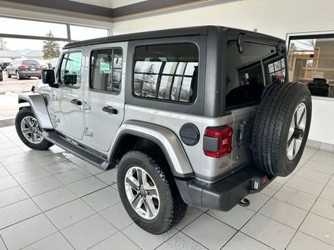 Used 2018 Jeep Wrangler Unlimited Sahara w/ Dual Top Group image 6