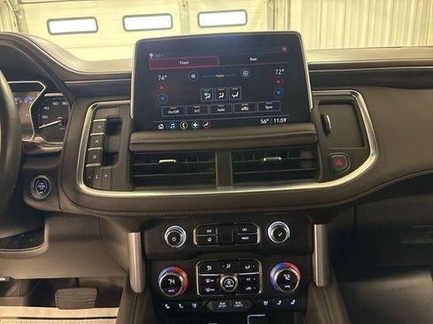 Used 2021 GMC Yukon SLT w/ SLT Premium Package image 14