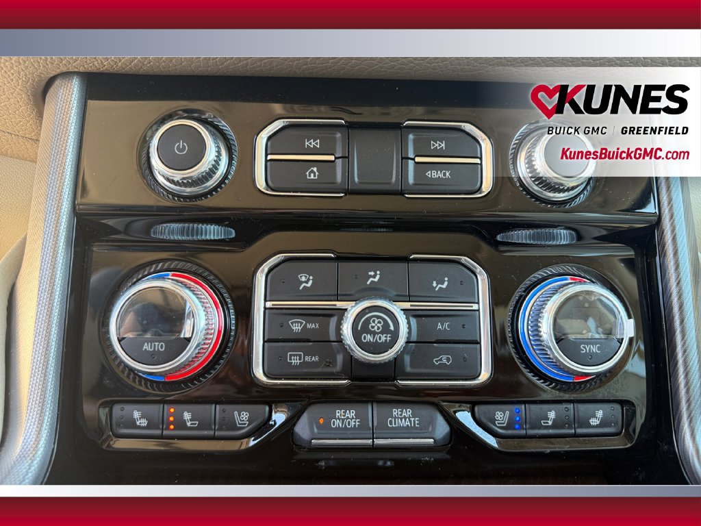 Used 2023 GMC Yukon XL Denali AWD/4WD image 31