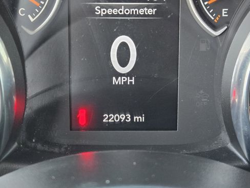 Used 2022 Jeep Wrangler Sport AWD/4WD image 14