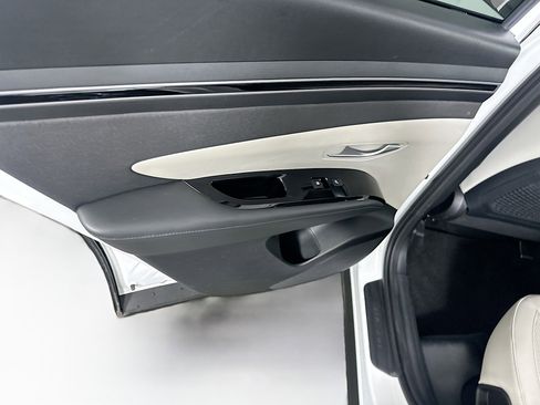 Used 2024 Hyundai Tucson Limited FWD image 27