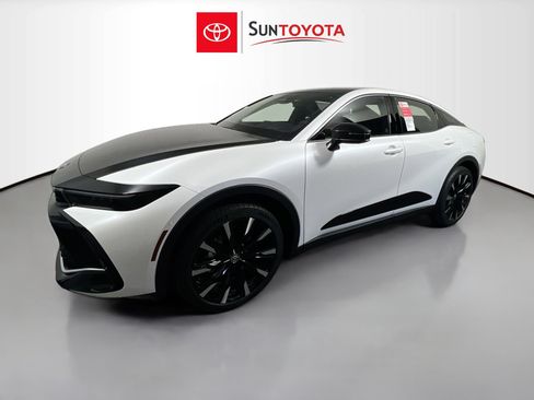 New 2026 Toyota Crown Platinum AWD/4WD image 9