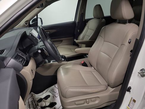 Used 2016 Honda Pilot Touring image 13
