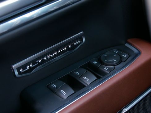 Used 2023 GMC Sierra 1500 Denali Ultimate AWD/4WD image 28