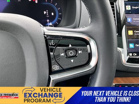 Used 2024 Volvo XC90 B5 Plus AWD/4WD image 16