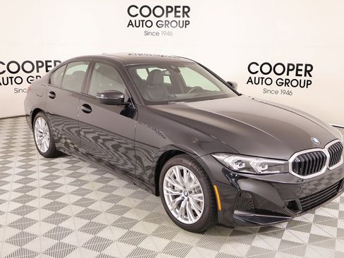 Used 2023 BMW 330i Sedan w/ Premium Package image 1