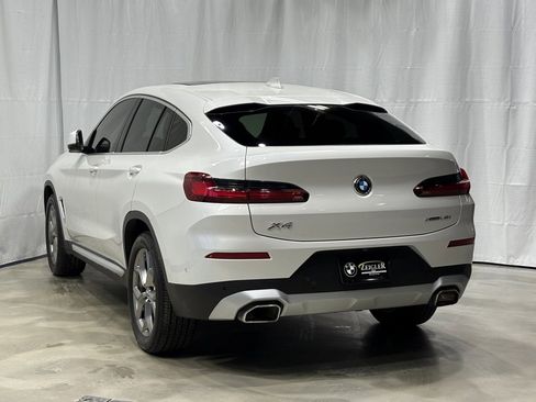 Certified 2023 BMW X4 xDrive30i w/ Premium Package image 4