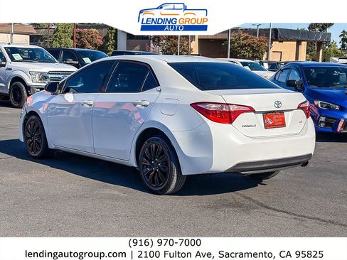 Used 2019 Toyota Corolla LE w/ Carpet Mat Package (TMS) FWD image 2