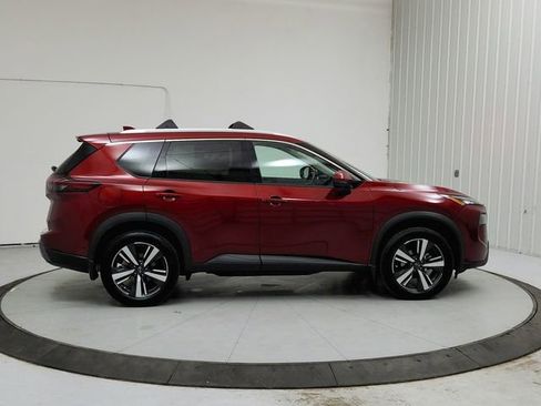 Used 2024 Nissan Rogue SL w/ SL Premium Package FWD image 8