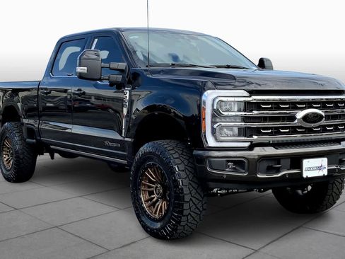 Used 2024 Ford F250 King Ranch w/ FX4 Off-Road Package image 2