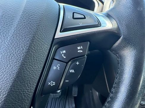 Used 2020 Ford Fusion Titanium AWD/4WD image 17