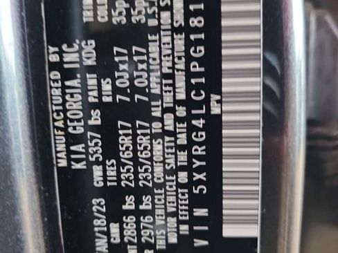 Used 2023 Kia Sorento LX image 33