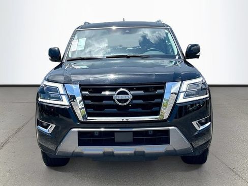 Used 2024 Nissan Armada SL w/ Captain's Chairs Package RWD image 2