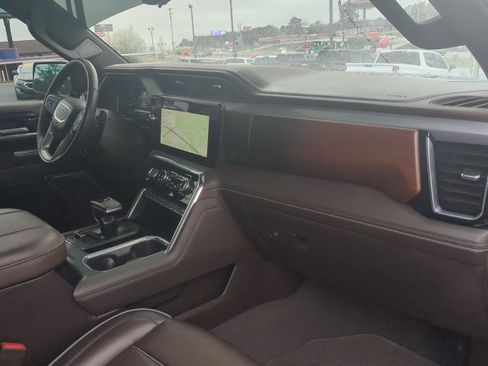 Used 2024 GMC Sierra 1500 Denali w/ Technology Package image 30