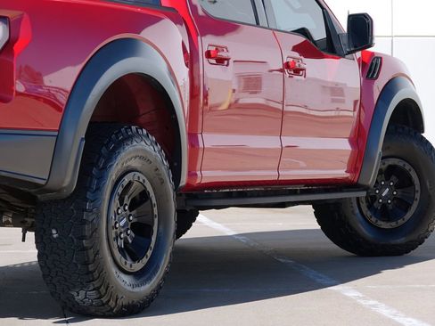 Used 2018 Ford F150 Raptor w/ Equipment Group 802A Luxury image 34