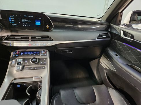 Used 2020 Hyundai Palisade Limited FWD image 11