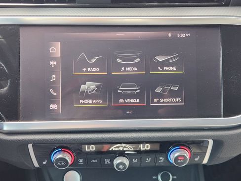 Used 2020 Audi Q3 2.0T Premium AWD/4WD image 16