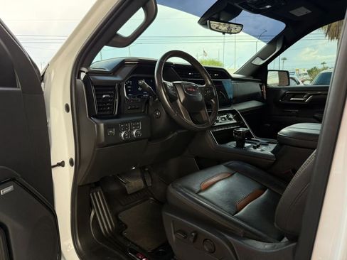 Used 2023 GMC Sierra 1500 AT4 w/ AT4 Premium Package AWD/4WD image 38