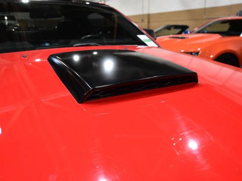 Used 2009 Ford Mustang GT Premium RWD image 3