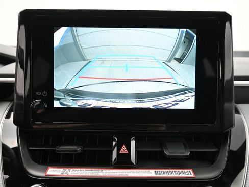 Used 2025 Toyota Corolla SE image 4